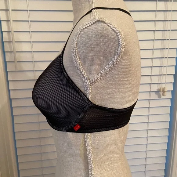 Josie womens Black Mesh tank top Bra front closure size 32DD excellent condition - Picture 4 of 7